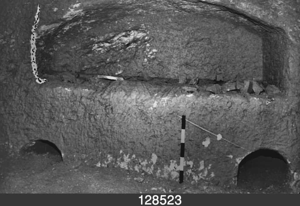 Photo taken by the IAA in 1980 showing the soil covering the tops of the ossuaries. Used with Permission.